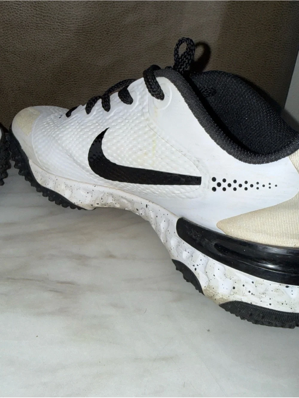 Nike Huarache 3 Turf Shoes - Mens 7